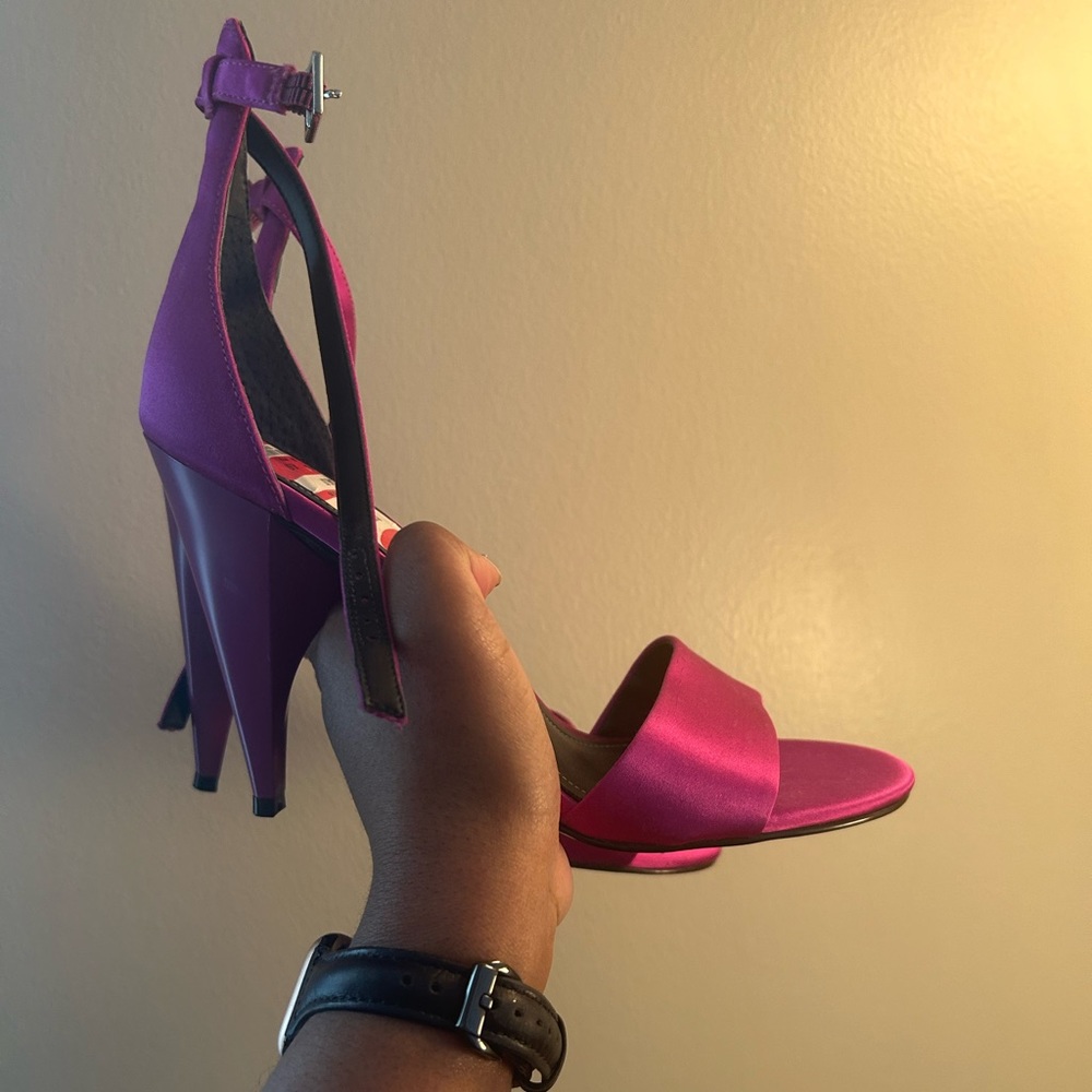 NWT Kendall & Kylie fuschia heels - Picture 5 of 5